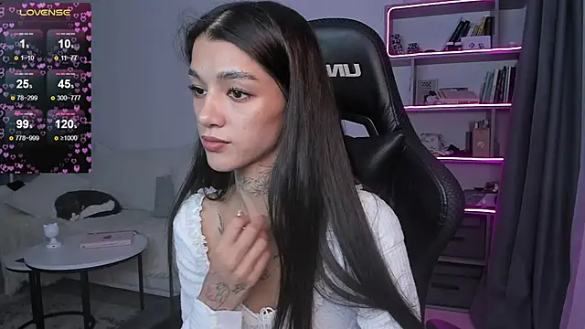 vinkitinkii online show from 28, 12, 2024