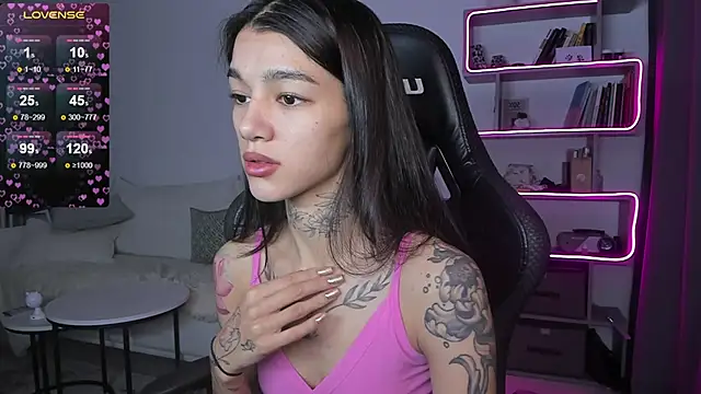 vinkitinkii online show from 31, 12, 2024