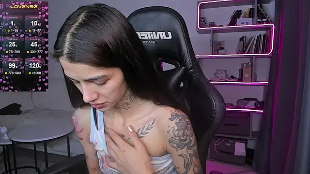 vinkitinkii online show from 2, 1, 2025