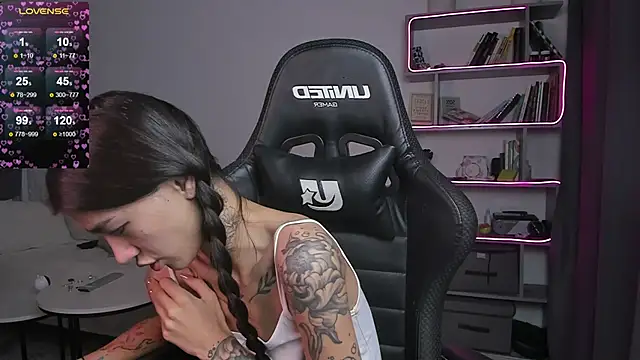 vinkitinkii online show from 13, 1, 2025