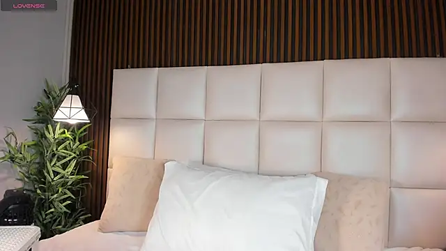 MelanieKlaus online show from 28, 2, 2026