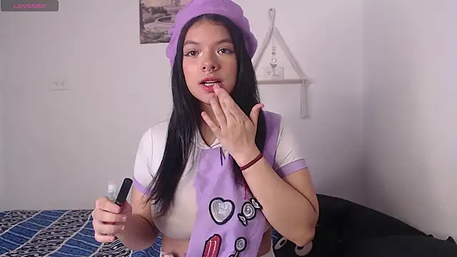 Snapshot of yungelitamor_ chatting on 27, 2, 2025 yungelitamor online show from 27, 2, 2025
