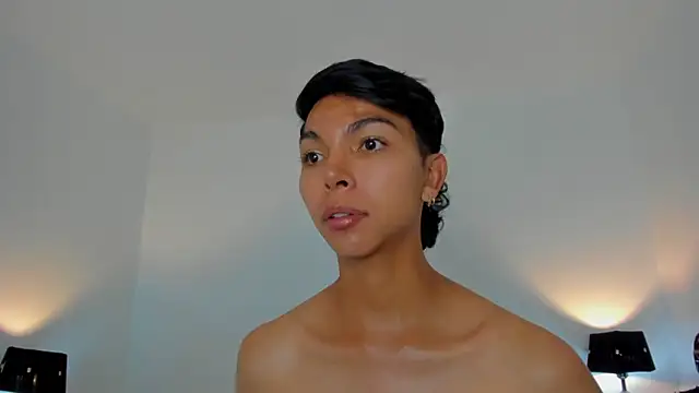 xhenisa  online show from 3, 4, 2026