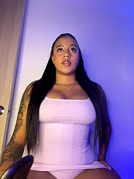 charlotteeruss online show from 10, 9, 2025