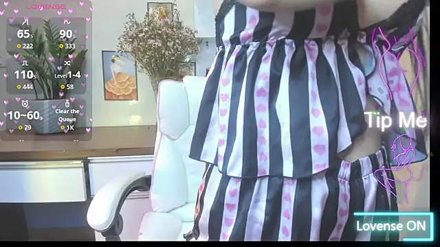 Snapshot of Mimini- chatting on 13, 1, 2026 Mimini- online show from 13, 1, 2026