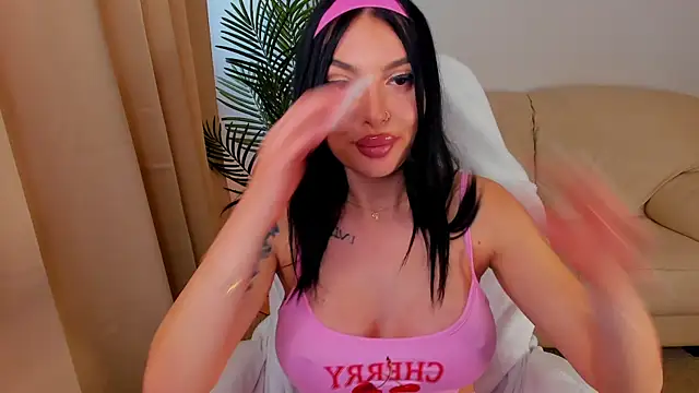 Snapshot of RaveWithMe9 chatting on 8, 1, 2025 RaveWithMe9 online show from 8, 1, 2025