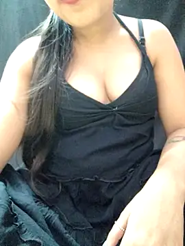 Snapshot of Roshni_98 chatting on 11, 7, 2026 Roshni 98 online show from 11, 7, 2026