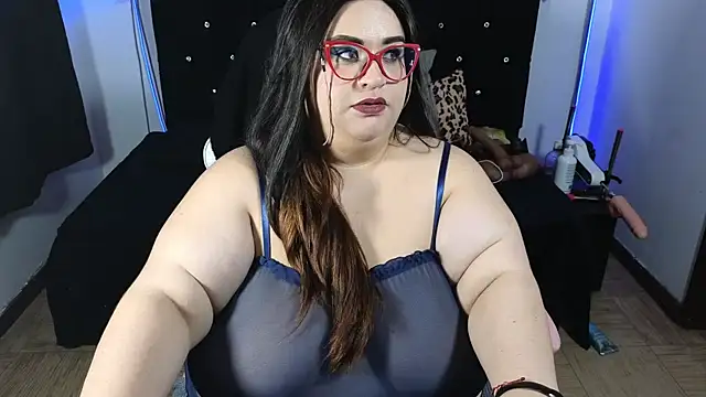 Snapshot of anacohen chatting on 5, 2, 2025 anacohen online show from 5, 2, 2025