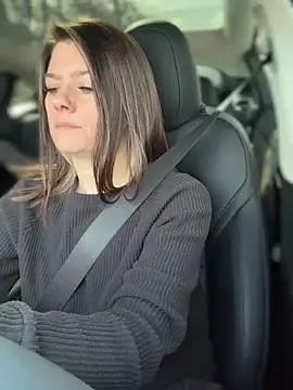 LadyLena1 online show from 4, 3, 2025