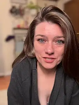 LadyLena1 online show from 10, 3, 2025