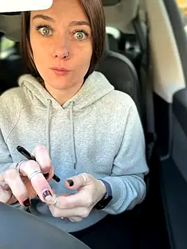 LadyLena1 online show from 29, 10, 2025