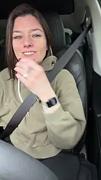 LadyLena1 online show from 22, 4, 2026