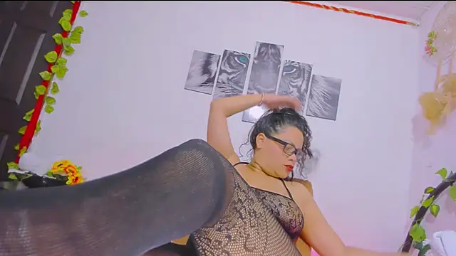 Alhelqueen online show from 11, 3, 2025