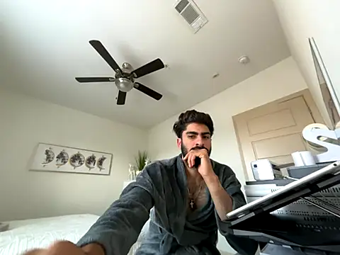 Snapshot of Carlos-195- chatting on 1, 10, 2025 Carlos-195- online show from 1, 10, 2025