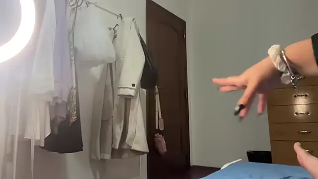 Snapshot of bybabyblue chatting on 4, 11, 2025 bybabyblue online show from 4, 11, 2025