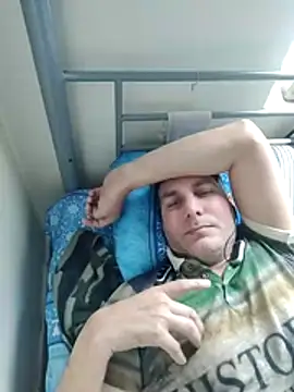 Snapshot of ZIMMY25 chatting on 5, 5, 2026 ZIMMY25 online show from 5, 5, 2026