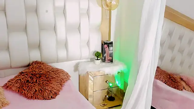 BeckyRusso online show from 29, 1, 2025