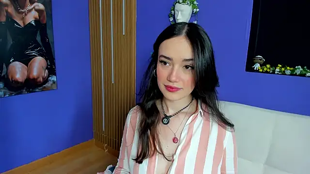 Snapshot of Kate_Amaretto_ chatting on 14, 10, 2025 Kate Amaretto online show from 14, 10, 2025