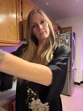 ItsDanniG online show from 21, 11, 2025