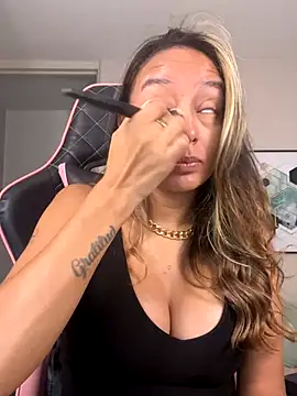 DianaHopson online show from 2, 10, 2025