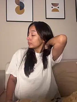 DianaHopson online show from 12, 4, 2026