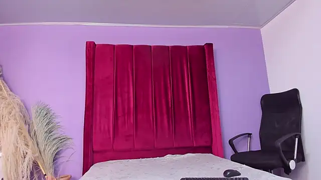 Snapshot of Shanelle__ chatting on 7, 5, 2026 Shanelle online show from 7, 5, 2026