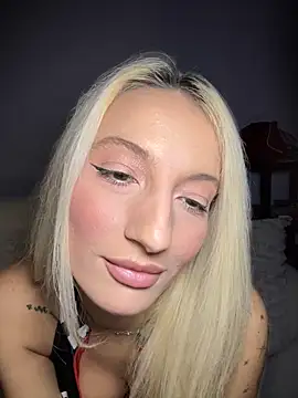 Snapshot of Ella_Charm chatting on 28, 9, 2025 Ella Charm online show from 28, 9, 2025