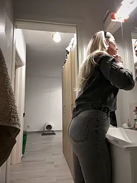 Ella Charm online show from 11, 2, 2026