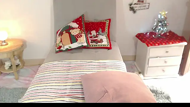 lilian prada online show from 20, 12, 2024