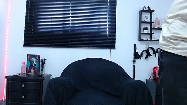 Snapshot of KinkyAllisonSub chatting on 12, 2, 2025 KinkyAllisonSub online show from 12, 2, 2025