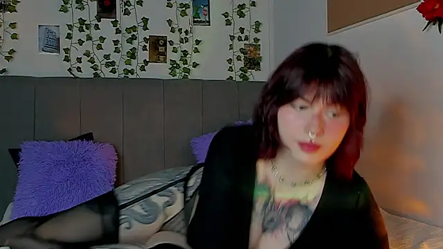 miss Lizzy online show from 17, 1, 2025