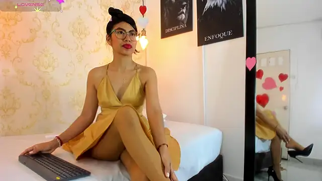 BRITANY WELLS  online show from 18, 2, 2026