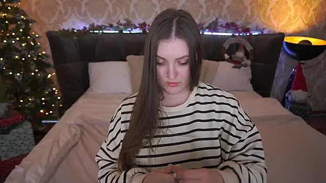 EmmyCharmm online show from 23, 12, 2024