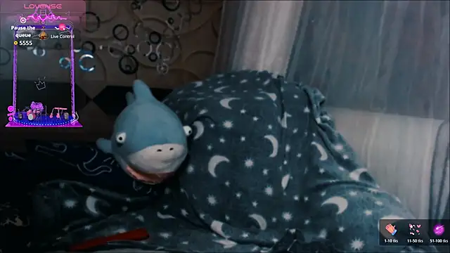 Snapshot of tia_meow chatting on 17, 10, 2025 tia meow online show from 17, 10, 2025