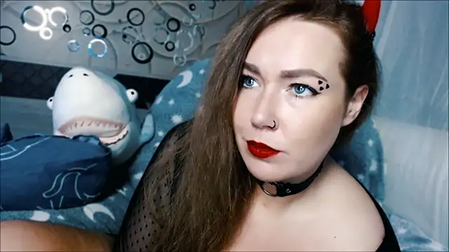 Snapshot of tia_meow chatting on 28, 10, 2025 tia meow online show from 28, 10, 2025