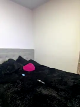 Snapshot of amelye_saens chatting on 27, 10, 2025 amelye saens online show from 27, 10, 2025