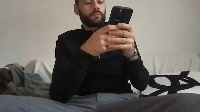 Snapshot of athenphysics chatting on 1, 12, 2025 athenphysics online show from 1, 12, 2025