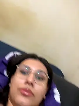 Snapshot of allana_freire chatting on 17, 9, 2025 allana freire online show from 17, 9, 2025