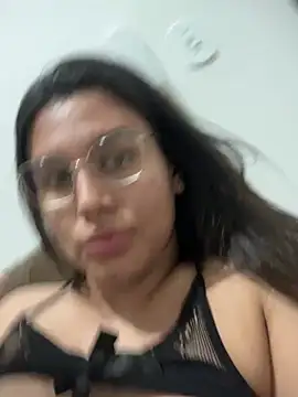 Snapshot of allana_freire chatting on 4, 3, 2026 allana freire online show from 4, 3, 2026