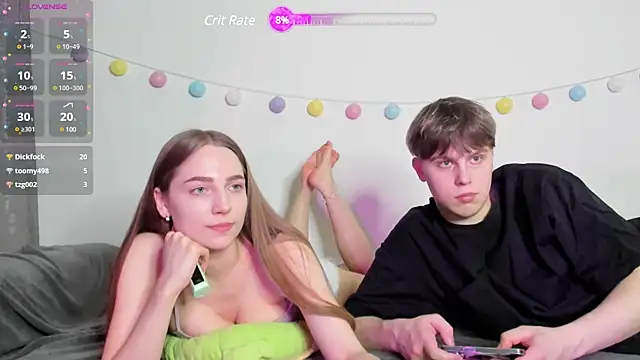 Snapshot of Emily_and_Ilumi chatting on 16, 1, 2025 Emily and Ilumi online show from 16, 1, 2025