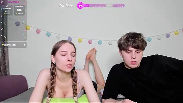 Snapshot of Emily_and_Ilumi chatting on 16, 2, 2025 Emily and Ilumi online show from 16, 2, 2025