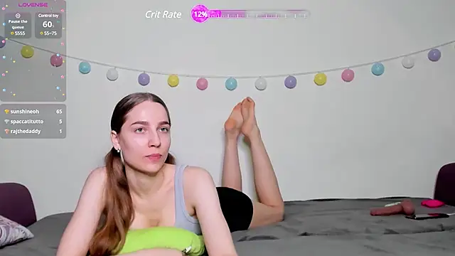 Snapshot of Emily_and_Ilumi chatting on 17, 2, 2025 Emily and Ilumi online show from 17, 2, 2025