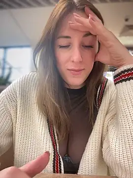 MommmyYummy online show from 8, 10, 2025