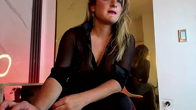CandyQueenGold online show from 5, 6, 2026
