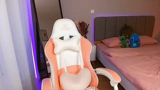 Mrs Tory online show from 9, 2, 2025