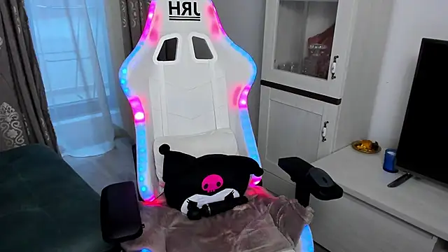 Snapshot of EveEvian chatting on 27, 1, 2025 EveEvian online show from 27, 1, 2025