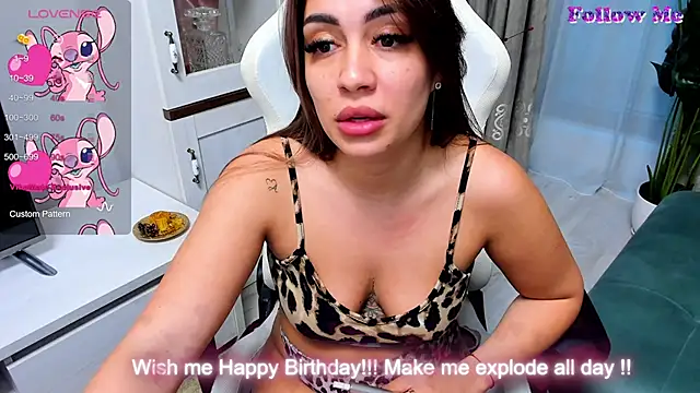 Snapshot of EveEvian chatting on 21, 3, 2025 EveEvian online show from 21, 3, 2025