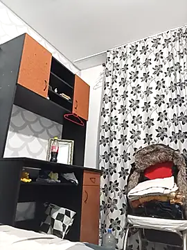 Snapshot of florin421 chatting on 21, 2, 2026 florin421 online show from 21, 2, 2026