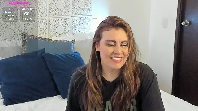 Snapshot of V_monse chatting on 19, 11, 2025 V monse online show from 19, 11, 2025