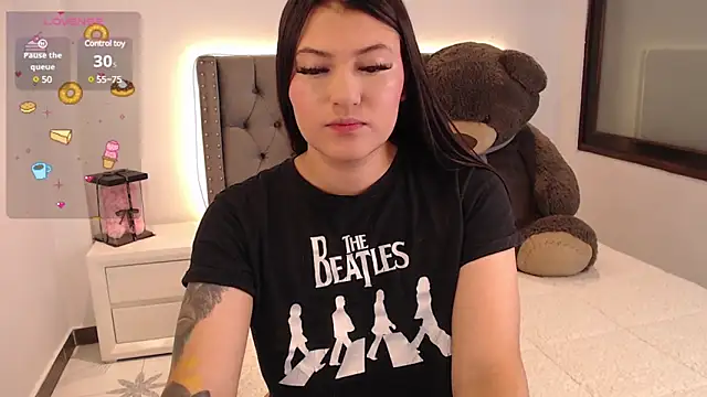 Nicols66 online show from 4, 12, 2024